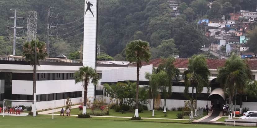 Jogador da seleção preferiu desembarcar no CT Rei Pelé - (Foto: Internet) Jogador da seleção preferiu desembarcar no CT Rei Pelé - (Foto: Internet)