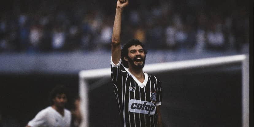 Sócrates (Reprodução/Internet) Sócrates (Reprodução/Internet)