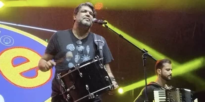 Vocalista do Trio Xote Novo, morre aos 49 anos (Reprodução/Internet) Vocalista do Trio Xote Novo, morre aos 49 anos (Reprodução/Internet)
