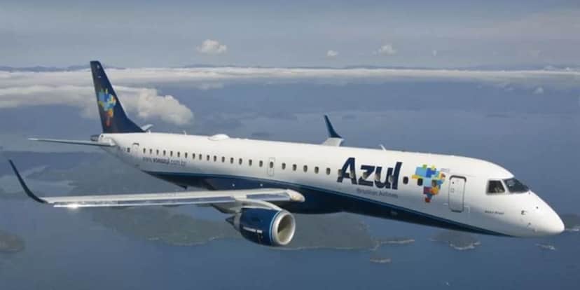Avião da Azul (Foto: Reprodução / Internet) Avião da Azul (Foto: Reprodução / Internet)