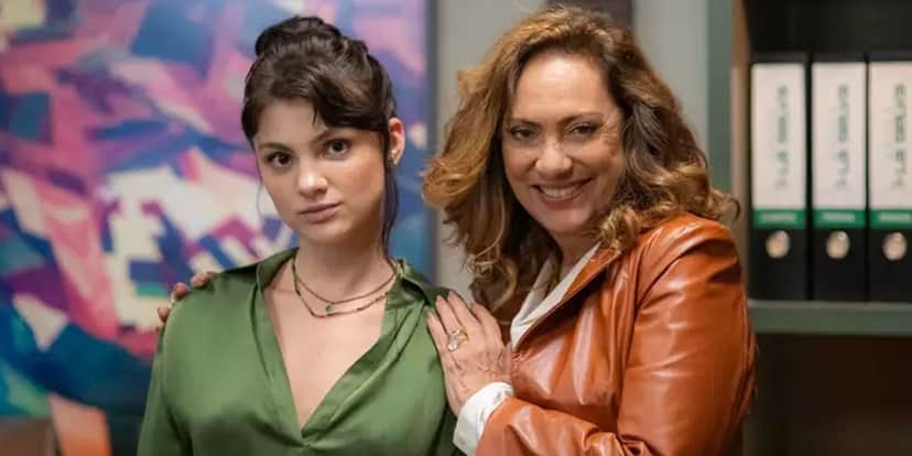 Petra e Agatha em Terra e Paixão (Foto: Reprodução - Globo) Petra e Agatha em Terra e Paixão (Foto: Reprodução - Globo)