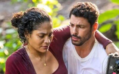 Aline (Barbara Reis) e Caio (Cauã Reymond) em Terra e Paixão (Foto: Reprodução / Globo) Aline (Barbara Reis) e Caio (Cauã Reymond) em Terra e Paixão (Foto: Reprodução / Globo)