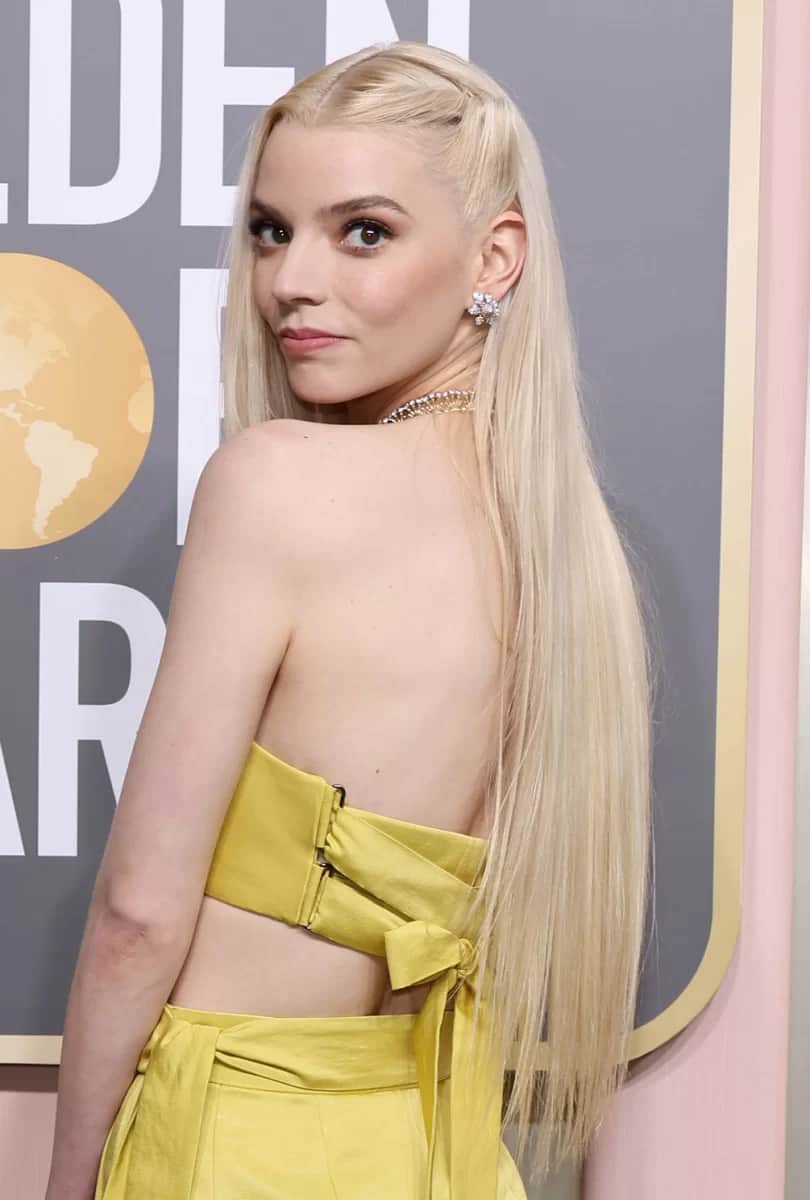 Anya Taylor-Joy gosta do cabelo mais comprido (Foto: Reprodução/ Internet) Anya Taylor-Joy gosta do cabelo mais comprido (Foto: Reprodução/ Internet)