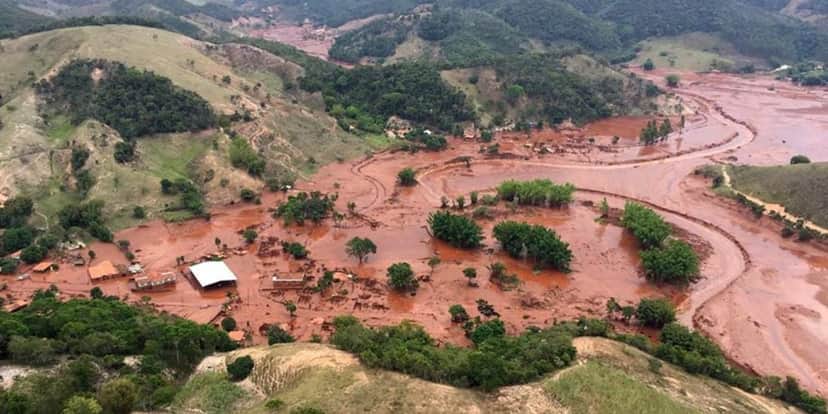 Destruição causada pela barragem de Mariana que cedeu (Reprodução: Internet) Destruição causada pela barragem de Mariana que cedeu (Reprodução: Internet)