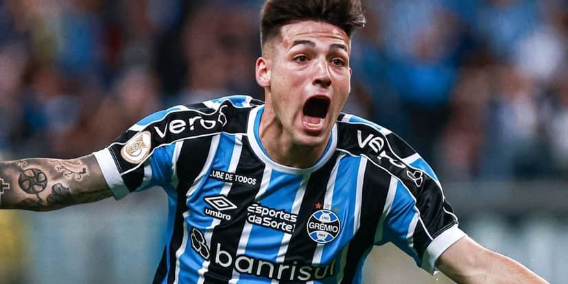 Lucas Besozzi é atacante (Foto: Lucas Uebel/Grêmio) Lucas Besozzi é atacante (Foto: Lucas Uebel/Grêmio)