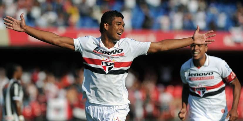 "O São Paulo está aberto": Casares dá fim em novela e confirma sobre Casemiro voltando após 1 década na Europa - Foto | Reprodução: Internet "O São Paulo está aberto": Casares dá fim em novela e confirma sobre Casemiro voltando após 1 década na Europa - Foto | Reprodução: Internet
