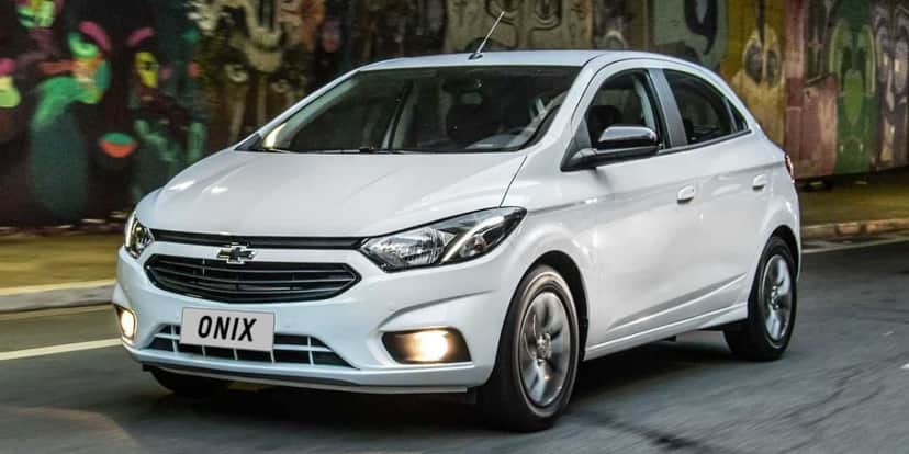 Chevrolet Onix está mais que 80 mil reais (Reprodução: Internet) Chevrolet Onix está mais que 80 mil reais (Reprodução: Internet)