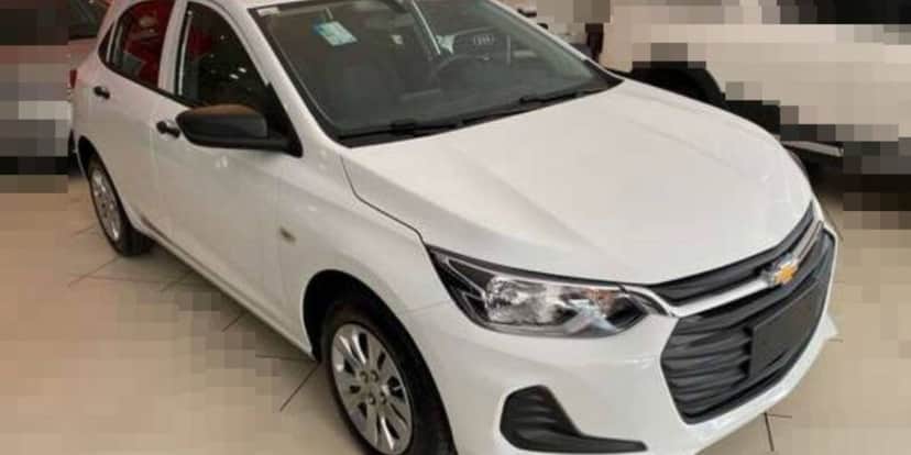 Chevrolet Onix que está sendo dado pela Gm aos funcionários (Reprodução: Internet) Chevrolet Onix que está sendo dado pela Gm aos funcionários (Reprodução: Internet)