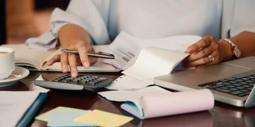 Aposentados conseguem isentar contas (Foto: Freepik) Aposentados conseguem isentar contas (Foto: Freepik)