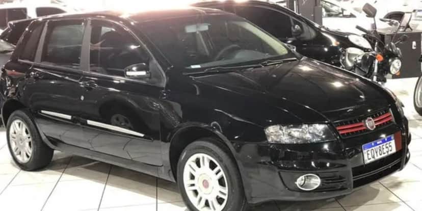 Fiat Stilo de 2011 pode ser encontrado por até 25 mil (Reprodução: Internet) Fiat Stilo de 2011 pode ser encontrado por até 25 mil (Reprodução: Internet)
