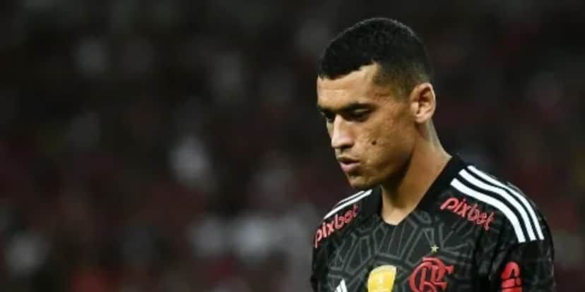 Goleiro Santos - (Foto: Reprodução / Internet) Goleiro Santos - (Foto: Reprodução / Internet)