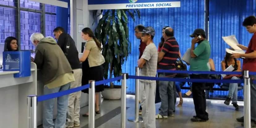 O INSS está cada vez mais reduzindo a fila (Reprodução: Internet) O INSS está cada vez mais reduzindo a fila (Reprodução: Internet)