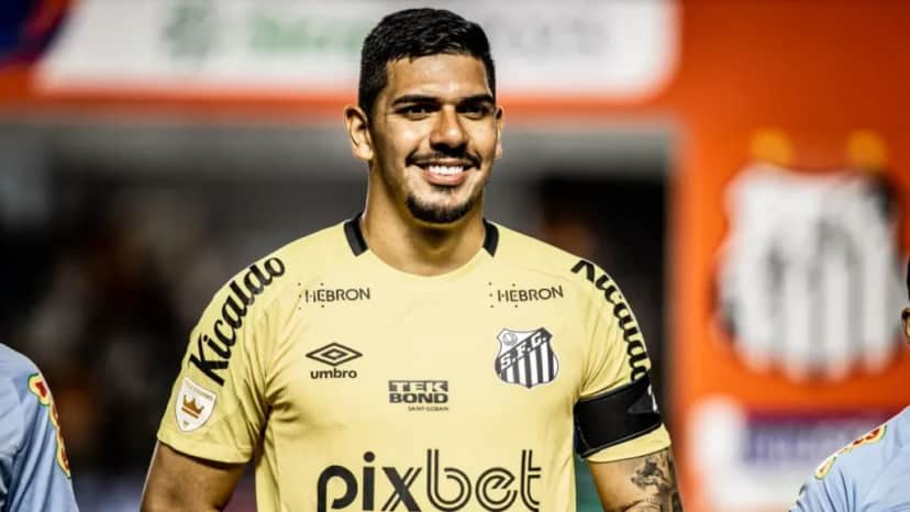 João Paulo continua sendo goleiro do Santos em 2024 (Foto: Reprodução/ Internet) João Paulo continua sendo goleiro do Santos em 2024 (Foto: Reprodução/ Internet)