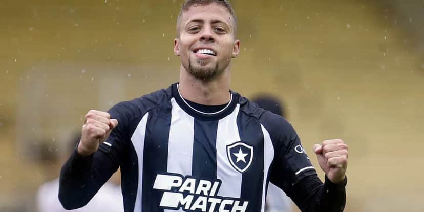 Lucas Fernandes não fica no Botafogo na próxima temporada (Foto: Divulgação) Lucas Fernandes não fica no Botafogo na próxima temporada (Foto: Divulgação)