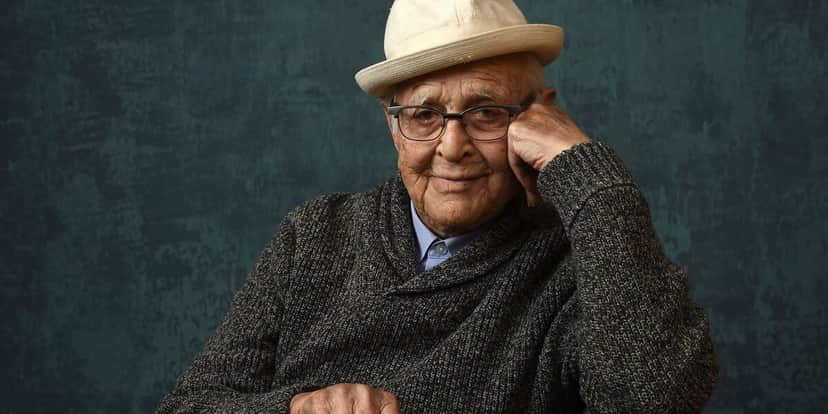 Norman Lear foi o fenômeno da TV que teve a morte confirmada por Jornal da Globo (Foto: Reprodução/ Internet) Norman Lear foi o fenômeno da TV que teve a morte confirmada por Jornal da Globo (Foto: Reprodução/ Internet)