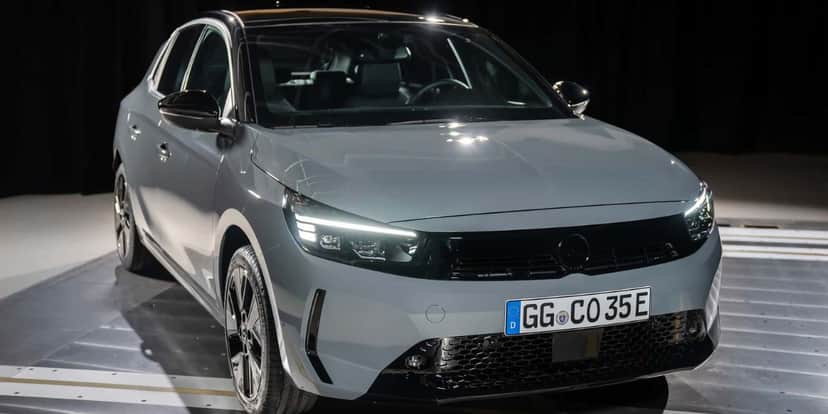 Opel Corsa vai estar disponível em 2024 (Reprodução: Internet) Opel Corsa vai estar disponível em 2024 (Reprodução: Internet)