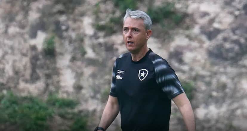 Tiago Nunes quer um Botafogo repaginado (Foto: Divulgação) Tiago Nunes quer um Botafogo repaginado (Foto: Divulgação)
