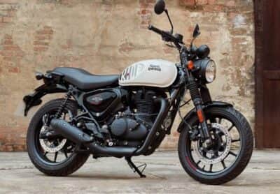 Versão Metro da Hunter tem todas de liga-leve com freio a disco e ABS em ambas (Foto: Divulgação / Royal Enfield) Versão Metro da Hunter tem todas de liga-leve com freio a disco e ABS em ambas (Foto: Divulgação / Royal Enfield)