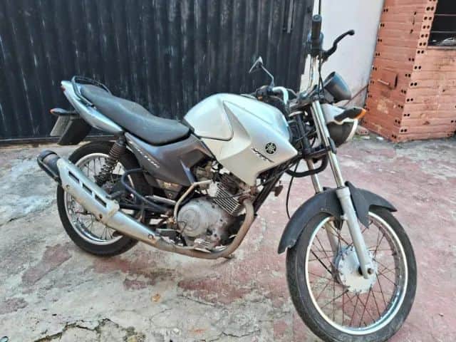 Uma moto também por R$ 5 mil é a factor (Foto: Divulgação) Uma moto também por R$ 5 mil é a factor (Foto: Divulgação)