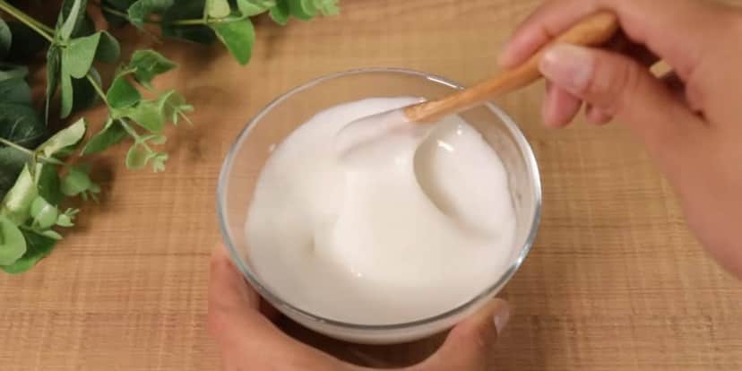 Misturinha de alisamento natural (Reprodução/Youtube) Misturinha de alisamento natural (Reprodução/Youtube)