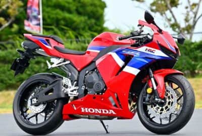 CBR600RR está de volta (Foto: Reprodução / Internet) CBR600RR está de volta (Foto: Reprodução / Internet)