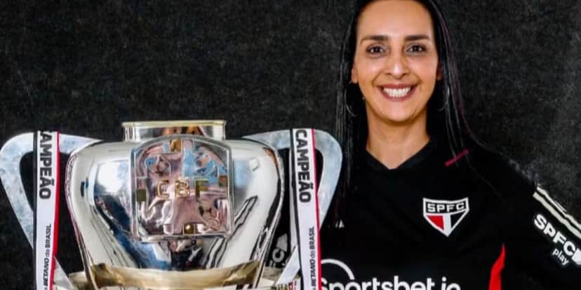 São Paulo sofre com nova saída e ida ao Corinthians é confirmada - Foto | Reprodução: Internet São Paulo sofre com nova saída e ida ao Corinthians é confirmada - Foto | Reprodução: Internet