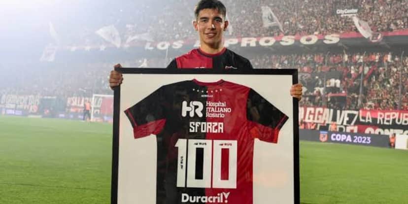 Rasteira: Gigante arranca Cuéllar das mãos do Vasco e Pedrinho define nova contratação para vestir a '5' em 2024 - Foto | Reprodução: Internet Rasteira: Gigante arranca Cuéllar das mãos do Vasco e Pedrinho define nova contratação para vestir a '5' em 2024 - Foto | Reprodução: Internet