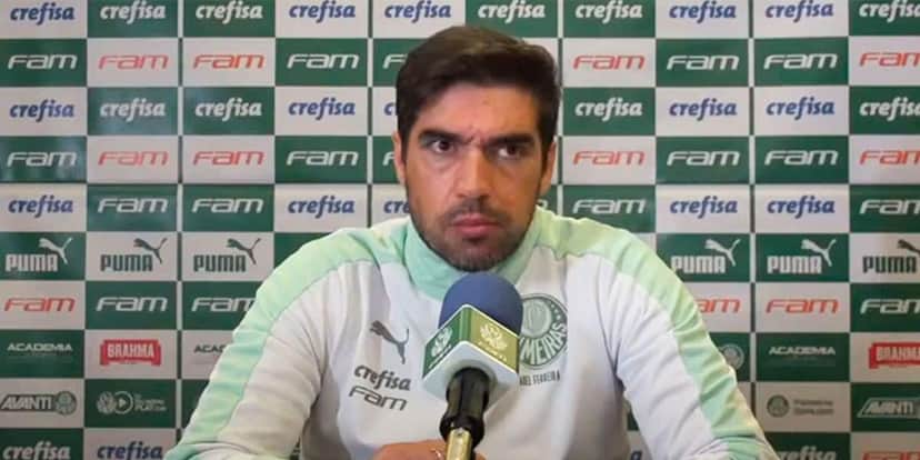 Abel Ferreira criticou duramente o gramado no Allianz Parque (Reprodução: Internet) Abel Ferreira criticou duramente o gramado no Allianz Parque (Reprodução: Internet)