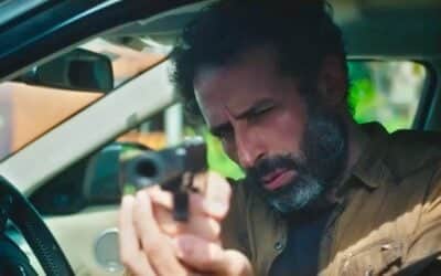 O ator César Ferrario está em cena como o matador que atirou em Lucinda (Débora Falabella) em Terra e Paixão (Foto: Reprodução / Globo) O ator César Ferrario está em cena como o matador que atirou em Lucinda (Débora Falabella) em Terra e Paixão (Foto: Reprodução / Globo)