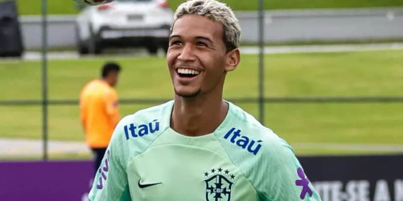 David, zagueiro da base do Botafogo jogando na seleção brasileira (Foto: Divulgação) David, zagueiro da base do Botafogo jogando na seleção brasileira (Foto: Divulgação)