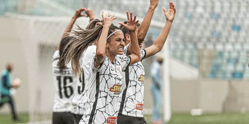 Diany Martins vestiu por 6 anos a camisa do Corinthians (Reprodução: Internet) Diany Martins vestiu por 6 anos a camisa do Corinthians (Reprodução: Internet)