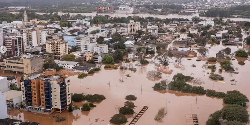 Fortes chuvas e enchentes atingiram a Região Sul do Brasil (Reprodução: Internet) Fortes chuvas e enchentes atingiram a Região Sul do Brasil (Reprodução: Internet)