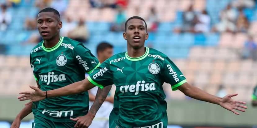 Léo Mendes teve grande participação na construção da carreira de Estevão (Reprodução: Internet) Léo Mendes teve grande participação na construção da carreira de Estevão (Reprodução: Internet)