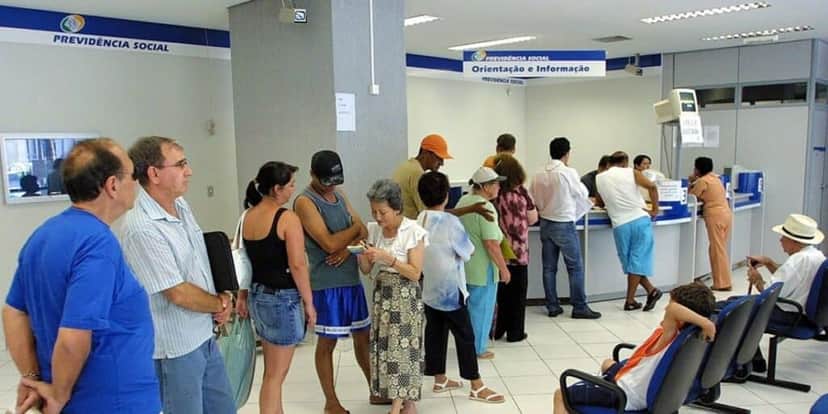 A fila do INSS está diminuindo ao longo do tempo (Reprodução: Internet) A fila do INSS está diminuindo ao longo do tempo (Reprodução: Internet)