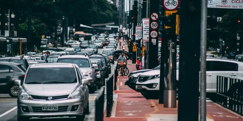 Pela lei, alguns motoristas estão livres do pagamento do rodízio de São Paulo (Foto: TV Foco)