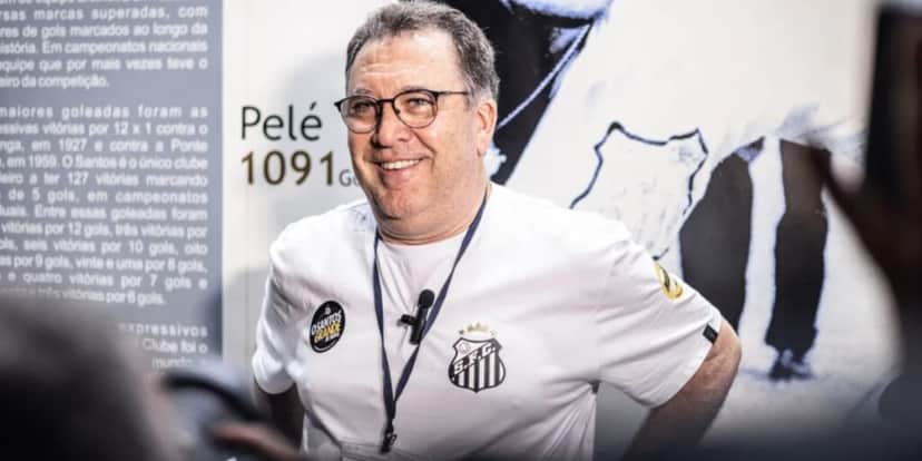 R$1,3 bilhão: Santos diz "SIM" para negócio histórico com o Palmeiras e Augusto Melo, do Corinthians, age na surdina por vingança - Foto | Reprodução: Internet R$1,3 bilhão: Santos diz "SIM" para negócio histórico com o Palmeiras e Augusto Melo, do Corinthians, age na surdina por vingança - Foto | Reprodução: Internet