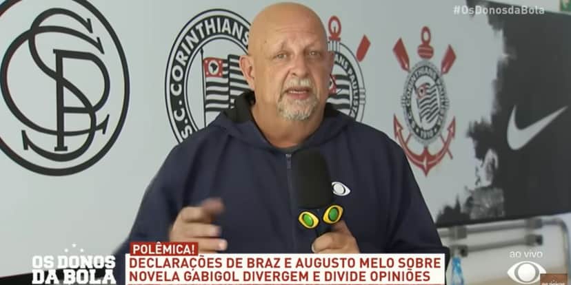 Nivaldo De Cillo comentou sobre pacotão de reforços no Corinthians (Reprodução: Band) Nivaldo De Cillo comentou sobre pacotão de reforços no Corinthians (Reprodução: Band)