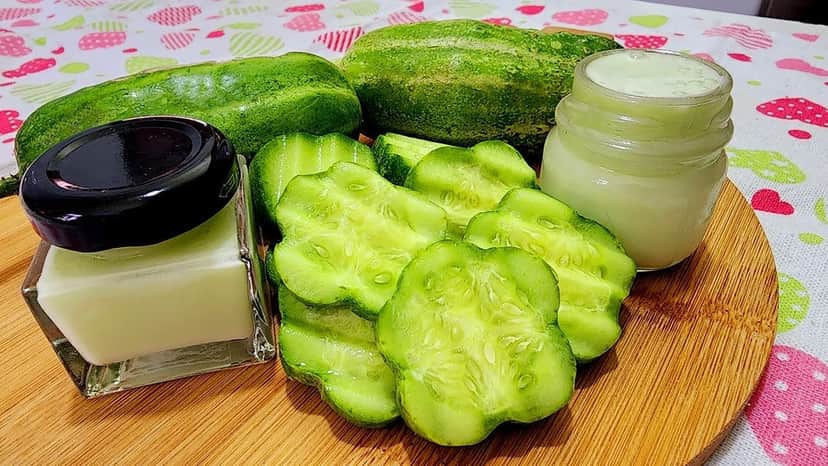 Creme de pepino e maçã serve para tratar espinhas e manchas (Foto: Divulgação) Creme de pepino e maçã serve para tratar espinhas e manchas (Foto: Divulgação)