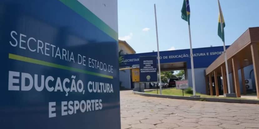A Secretaria da Educação emitiu um comunicado oficial sobre o 14° salário (Reprodução: Internet) A Secretaria da Educação emitiu um comunicado oficial sobre o 14° salário (Reprodução: Internet)