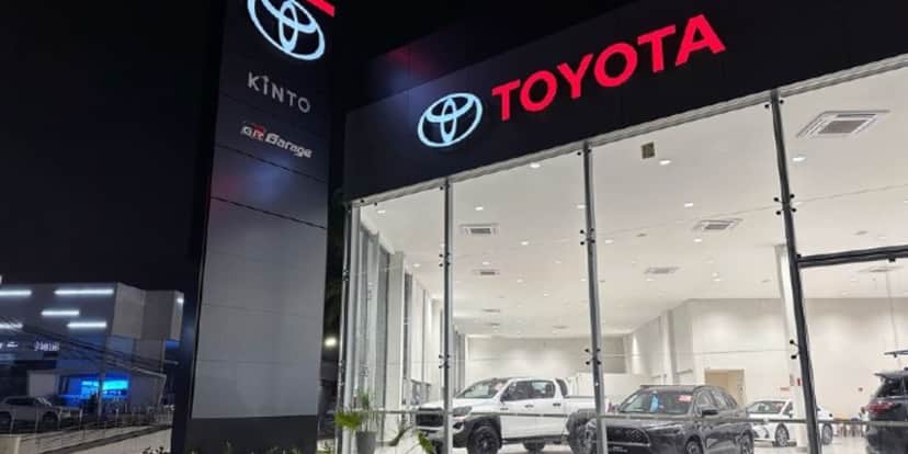 Toyota segue de perto a rival no Chile (Reprodução: Internet) Toyota segue de perto a rival no Chile (Reprodução: Internet)
