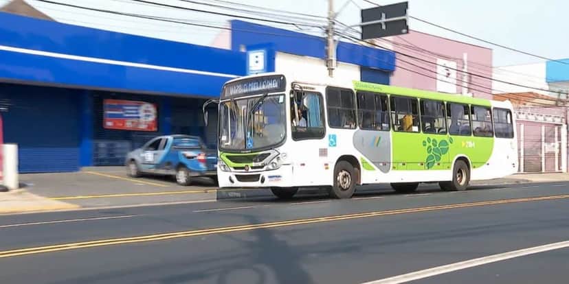 Ônibus de SP (Reprodução/Internet) Ônibus de SP (Reprodução/Internet)