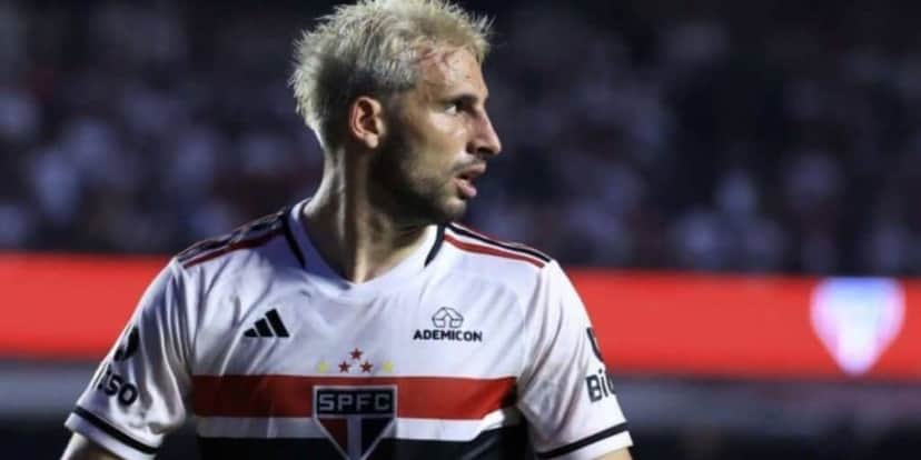 Calleri, famoso jogador de futebol do Tricolor (Foto: Marcello Zambrana/ AFP) Calleri, famoso jogador de futebol do Tricolor (Foto: Marcello Zambrana/ AFP)