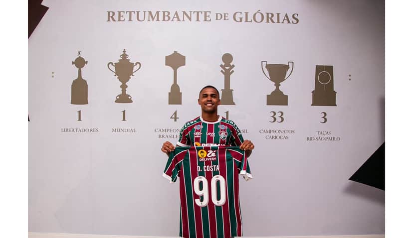 Douglas Costa no Fluminense (Foto: Divulgação) Douglas Costa no Fluminense (Foto: Divulgação)