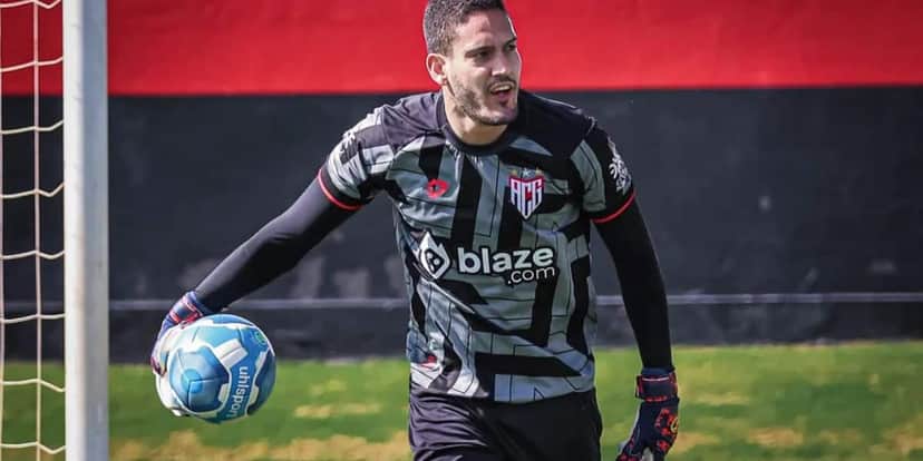 Contratação relâmpago: Internacional perde titular e aterroriza 3 gigantes do Brasil em busca de substituto às pressas - Foto | Reprodução: Internet Contratação relâmpago: Internacional perde titular e aterroriza 3 gigantes do Brasil em busca de substituto às pressas - Foto | Reprodução: Internet