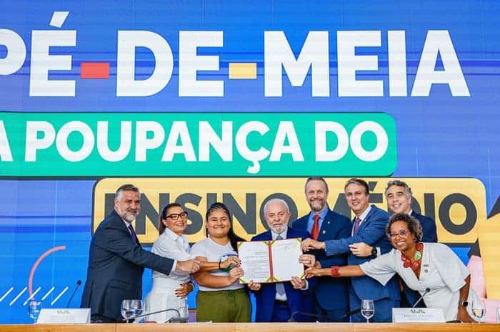 http://tvfoco.uai.com.br/wp-content/uploads/2015/05/Daniela-Mercury.jpg http://tvfoco.uai.com.br/wp-content/uploads/2015/05/Daniela-Mercury.jpg