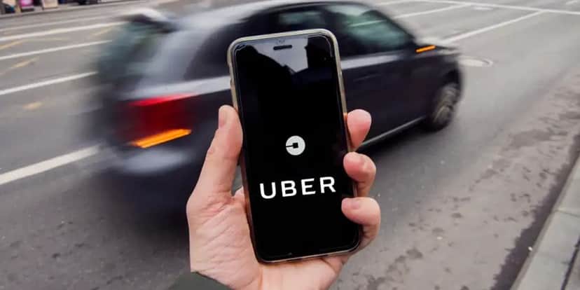Carro e aplicativo Uber (Foto: Reprodução - IforMoney) Carro e aplicativo Uber (Foto: Reprodução - IforMoney)