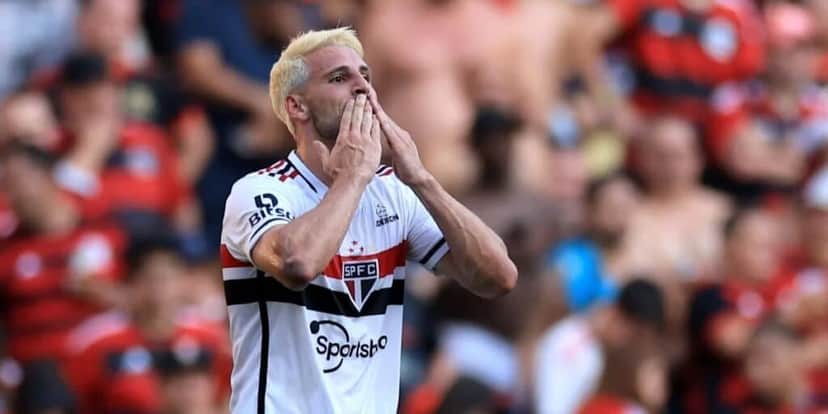 Calleri é ídolo da torcida do São Paulo (Reprodução: Internet) Calleri é ídolo da torcida do São Paulo (Reprodução: Internet)