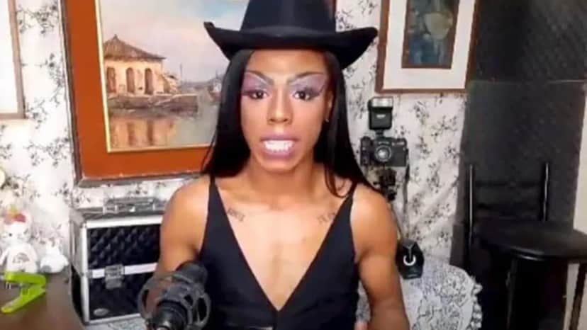 Cantora trans de 23 anos foi brutalmente assassinada (Foto: Reprodução/ Internet) Cantora trans de 23 anos foi brutalmente assassinada (Foto: Reprodução/ Internet)