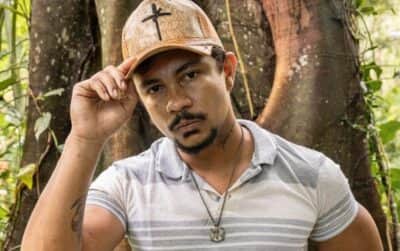 Damião (Xamã) em cena de Renascer (Foto: Reprodução / Globo) Damião (Xamã) em cena de Renascer (Foto: Reprodução / Globo)