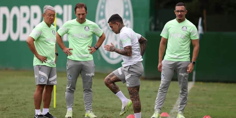 O atleta está voltando a treinar no gramado (Reprodução: Internet) O atleta está voltando a treinar no gramado (Reprodução: Internet)